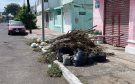 Vecinos denuncian esquina en colonia Zaragoza llena de basura y escombros