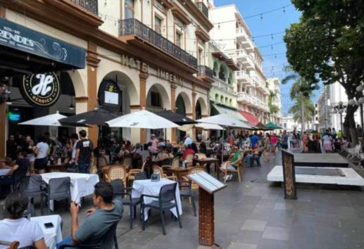 Restaurantes aumentan su plantilla ante temporada vacacional en Veracruz y Boca del Río: Canirac | VIDEO