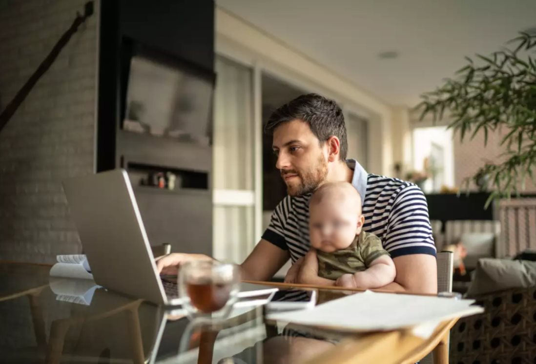 ¿Sabes qué es la licencia de paternidad?