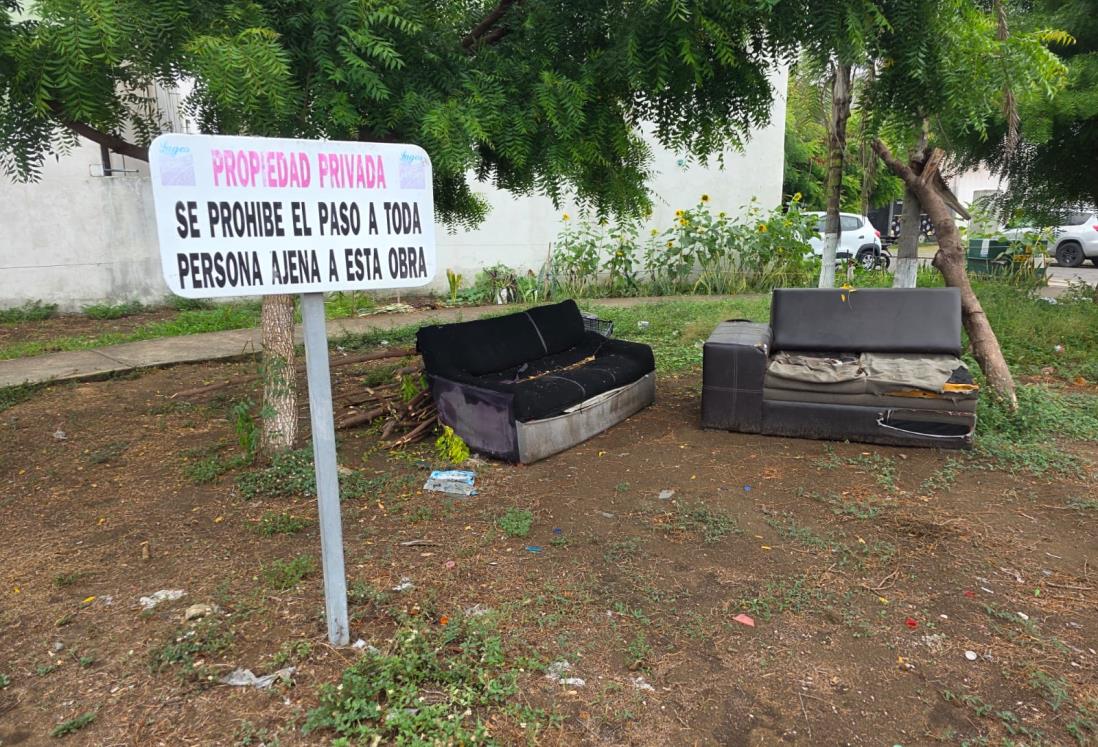 Abandonan una sala en andador de Lagos de Puente de Moreno en Medellín de Bravo