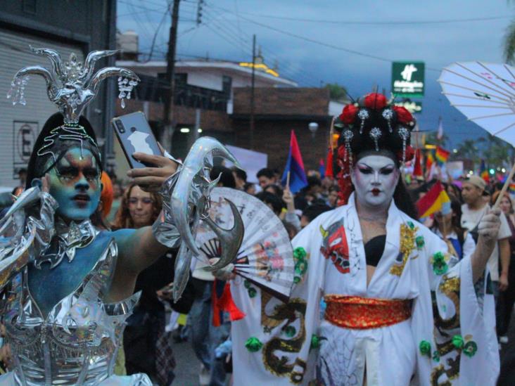 Homofobia mata, pero el amor no se rinde en Marcha del Orgullo en Orizaba
