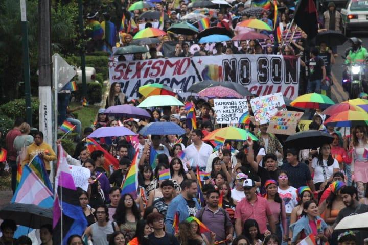 Marcha LGBTTTI en Xalapa con mensaje de orgullo y resistencia