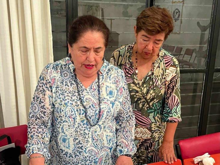 Socias de la Mesa Redonda Panamericana de Coatepec eligen nueva directiva