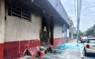 Indigentes provocan incendio junto a Cruz Roja de Veracruz; vecinos temen por su seguridad