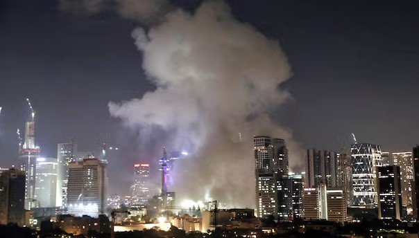Israel bombardea instalaciones de la televisión estatal de Irán; sube número de víctimas iraníes| VIDEO