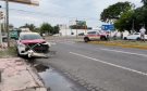 Taxistas se pasan el semáforo y terminan chocando en calles de Veracruz