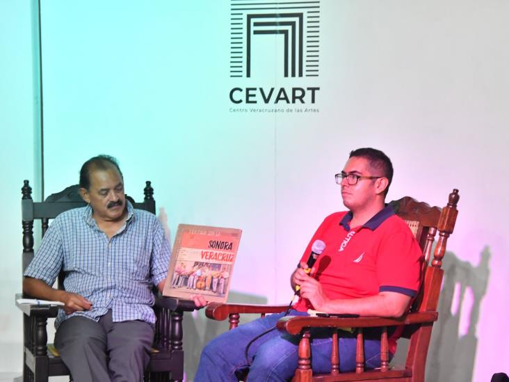Realizan sesión de escucha del Disco Sonora Veracruz