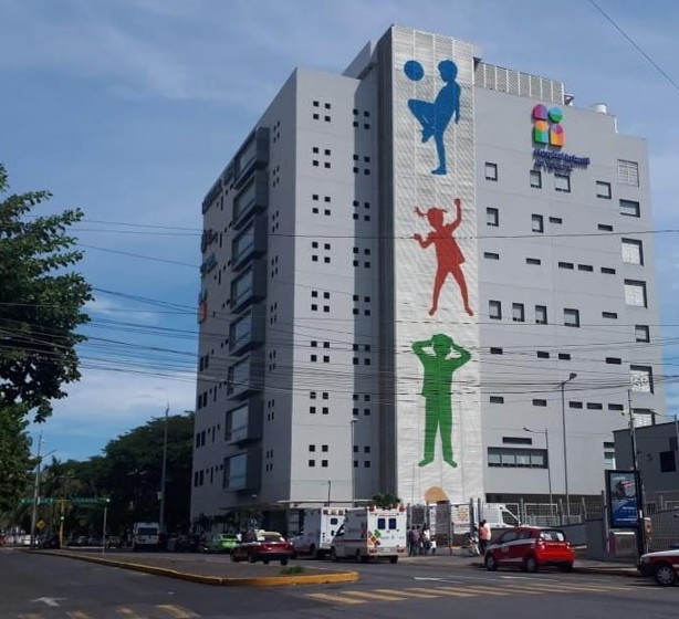 Rocío Nahle promete más espacio para niños en Hospital Infantil de Veracruz
