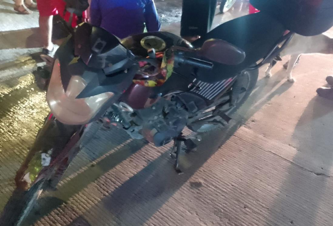 Derrapa motociclista en la colonia Pochota, en Veracruz