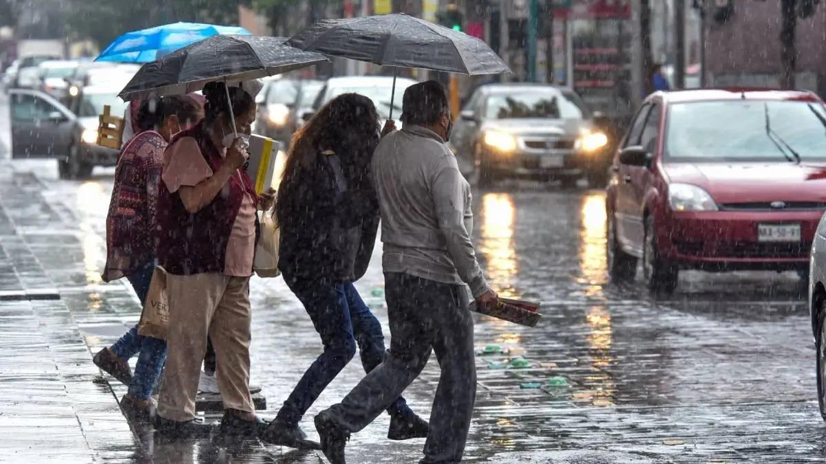 Protección Civil mantiene la vigilancia ante lluvias intensas en Veracruz