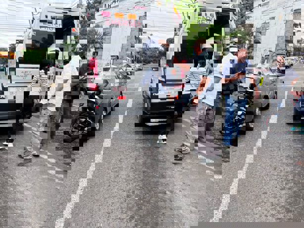 Taxista arrastra a mujer embarazada en Veracruz