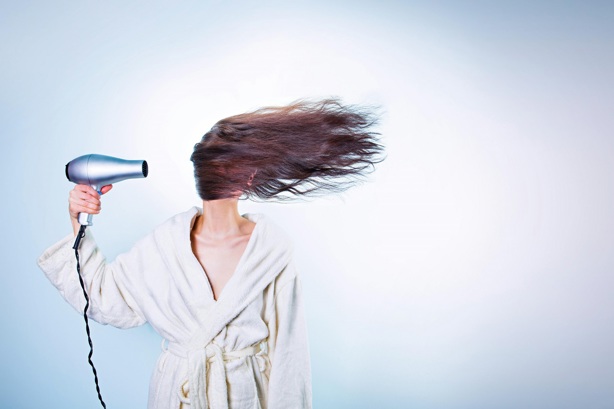 3 mascarillas naturales que pueden ayudarte a evitar la caspa ¿Cómo prepararlas?