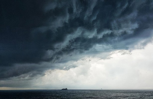 Huracán "Erick" es categoría 1 pero podría provocar inundaciones y lluvias en Veracruz : PC