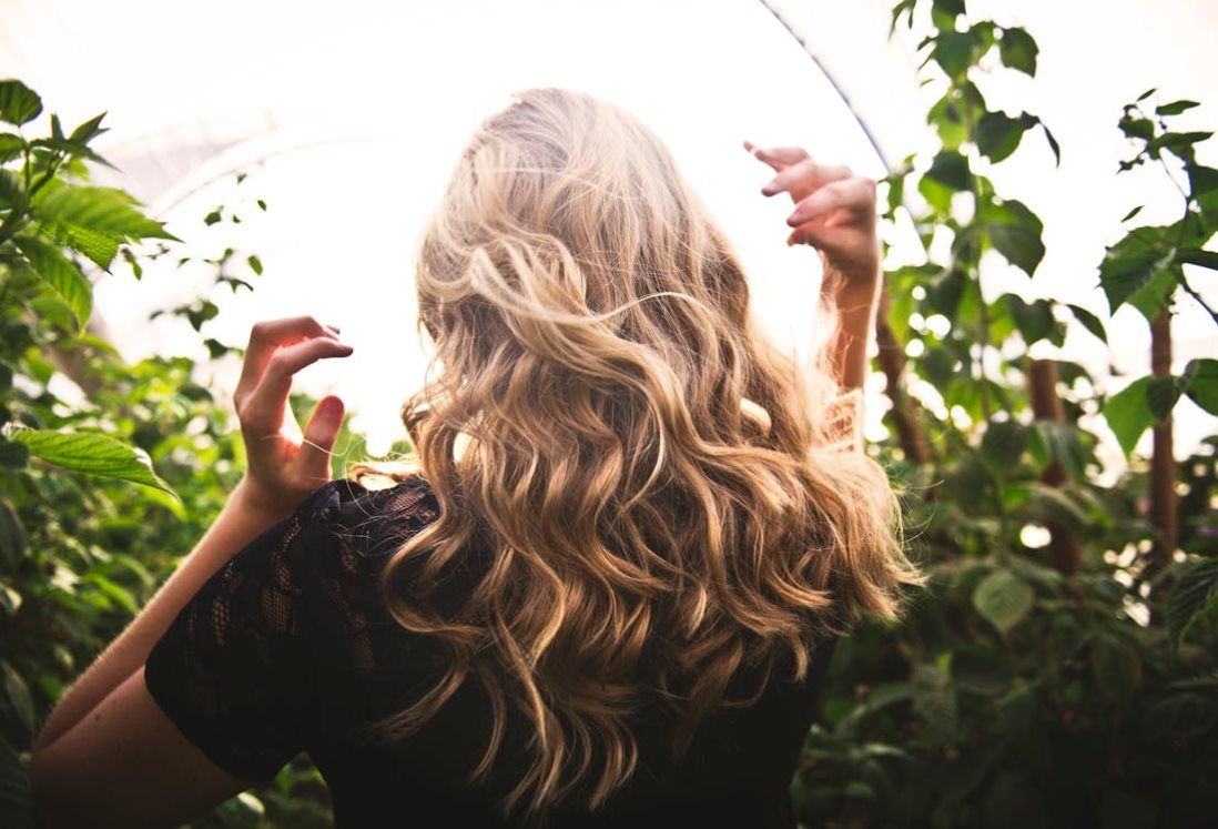 3 mascarillas naturales que pueden ayudarte a evitar la caspa ¿Cómo prepararlas?