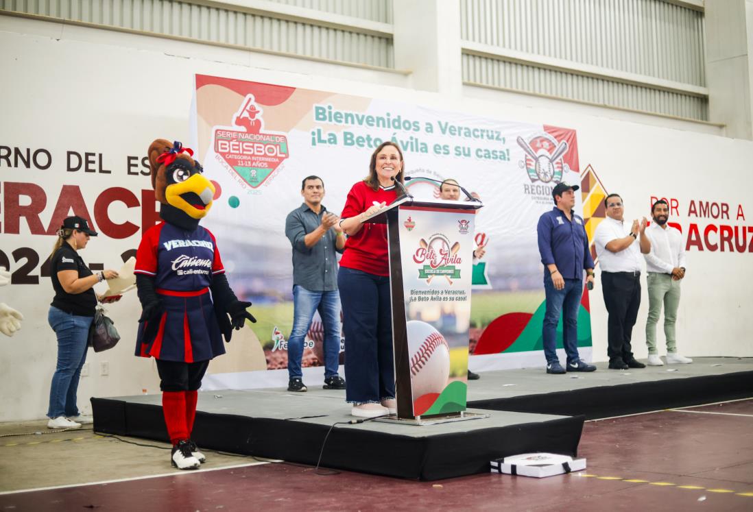 Inaugura Rocío Nahle campeonato nacional de beisbol