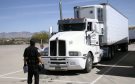 Positivo capacitar en el idioma inglés a choferes de carga que viajan a EU: transportistas