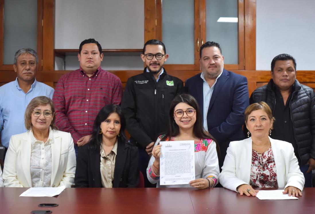 Dialoga Comisión de Gobernación con autoridades de Álamo Temapache