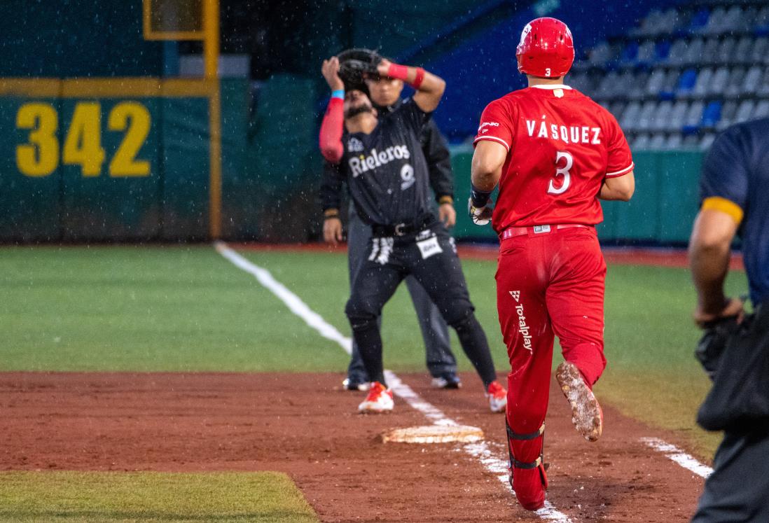 Suspenden juego de El Águila por lluvia en Aguascalientes
