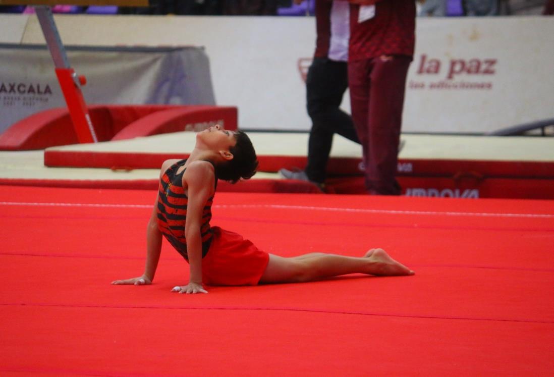 Consigue veracruzano presea dorada en gimnasia