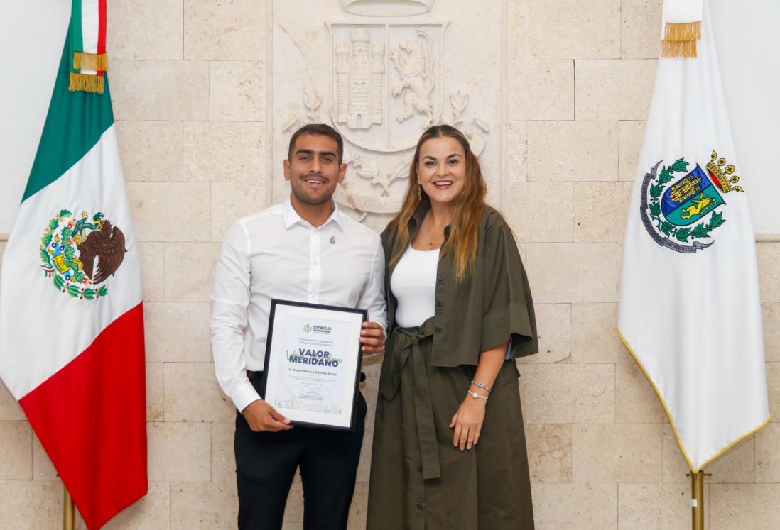 Reconocen heroísmo del piloto veracruzano Roger Alonso Castillo, tras salvar a 215 pasajeros