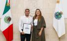 Reconocen heroísmo del piloto veracruzano Roger Alonso Castillo, tras salvar a 215 pasajeros