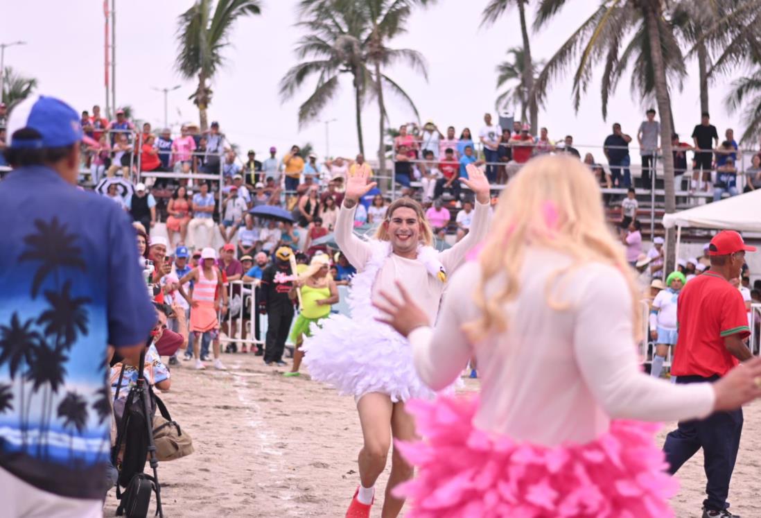 Solteras vencen a Casadas en el divertido preludio de Carnaval de Veracruz 2025