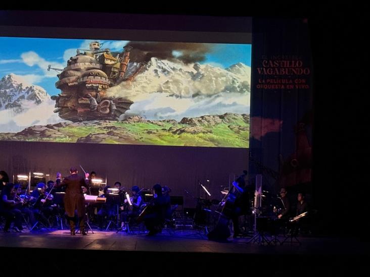 Presentan ´El Increíble Castillo Vagabundo´ con orquesta en vivo en el Teatro de la Reforma