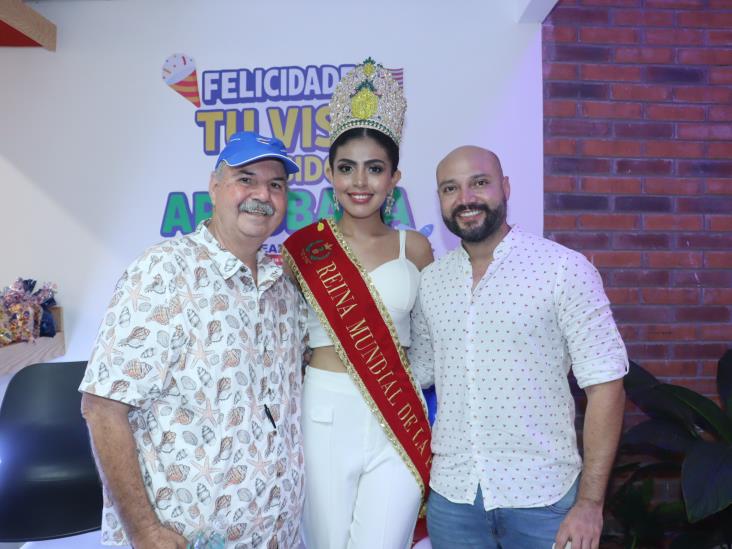 Headline Visas, Corporativo de viajes UVAC, Crivelli Studio Arquitectura y oriGnes Veracruz celebran apertura de sus nuevas oficinasen Plaza Río Veracruz