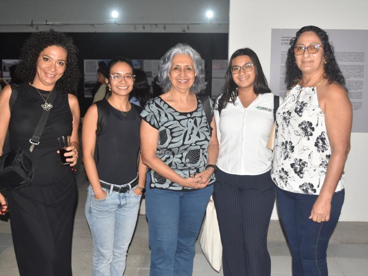 Inauguran la exposición ´Universidad Veracruzana: un recorrido histórico a través de arquitectura
