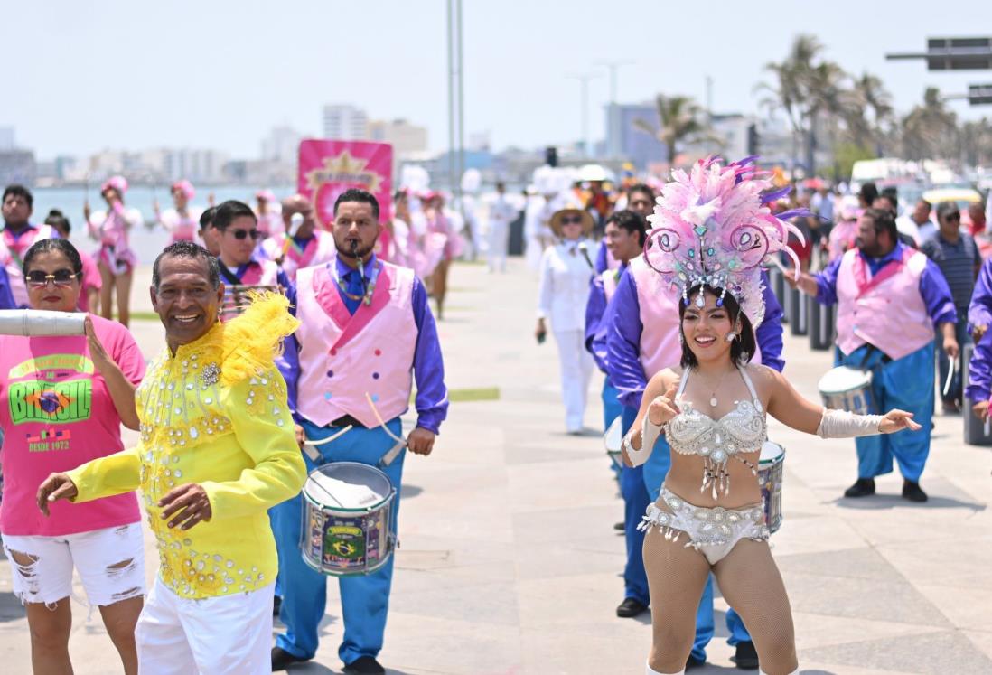 Turistas usan aplicaciones para conseguir hospedaje previo al Carnaval de Veracruz 2025