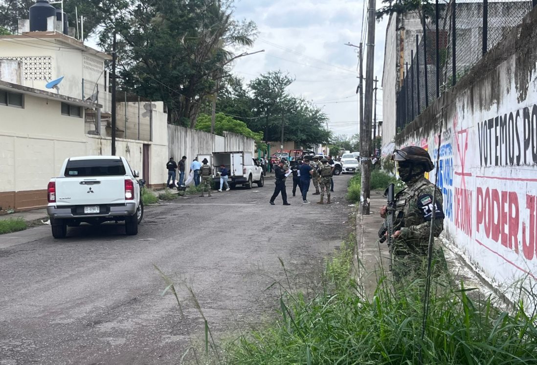 Identifican a mujer asesinada a balazos frente a secundaria en colonia Playa Linda