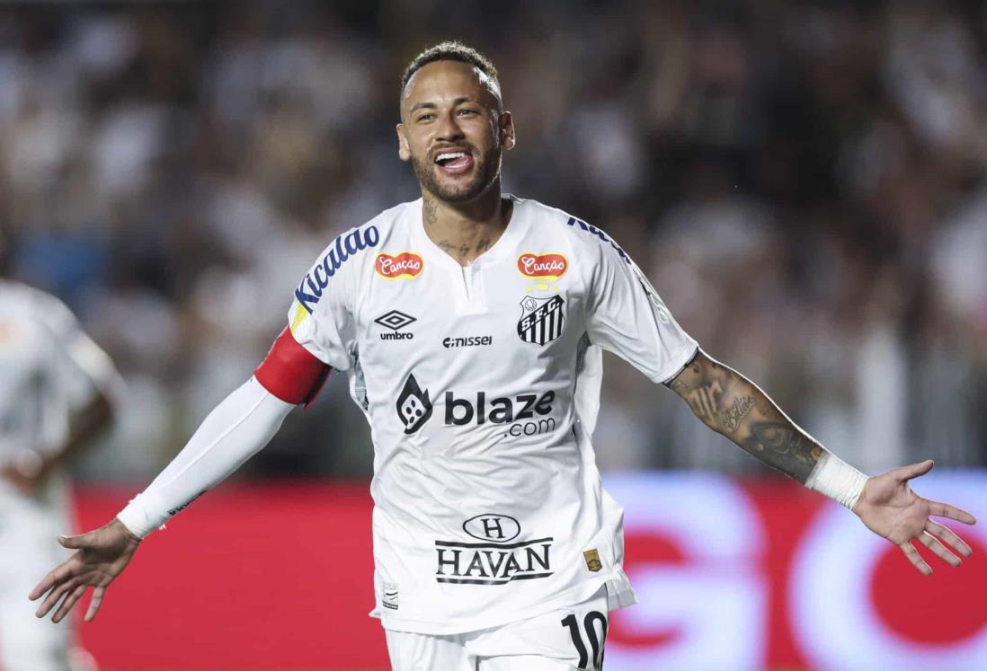 Alarga Neymar contrato con Santos de Brasil