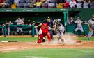 Vapulean Leones a El Águila y empatan la serie